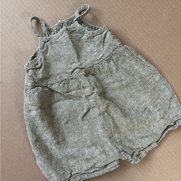 Rylee + Cru Romper - Picture 2 of 3